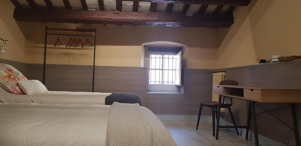 Bed and Breakfast Cal Duran Esparraguera Екстер'єр фото