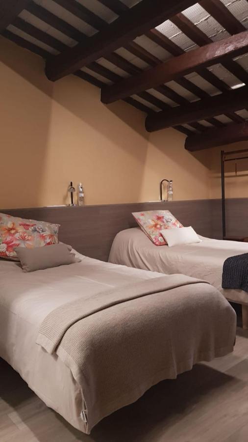 Bed and Breakfast Cal Duran Esparraguera Екстер'єр фото