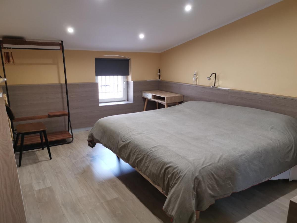 Bed and Breakfast Cal Duran Esparraguera Екстер'єр фото
